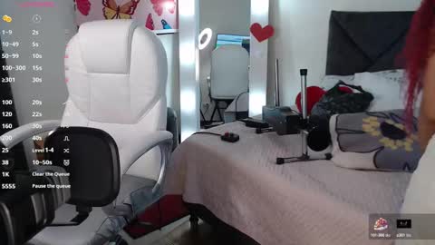 Lili  online show from February 19, 2:33 pm