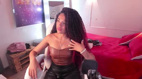 Lili  online show from January 29, 7:43 pm