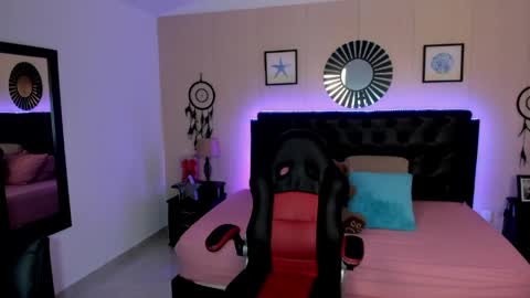 Liily online show from April 28, 4:06 am