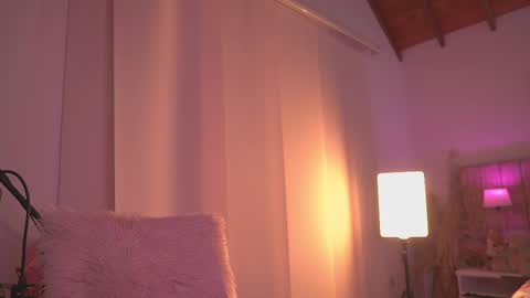 Lissana online show from November 2, 11:38 pm