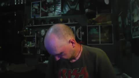 Snapshot of _longfellow chatting on October 1, 11:58 pm That guy online show from October 1, 11:58 pm