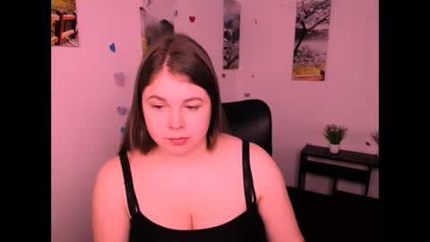 Snapshot of _lovely_mary chatting on October 7, 7:15 am Mary online show from October 7, 7:15 am