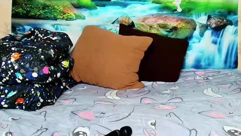 Lullaby online show from February 26, 6:26 pm