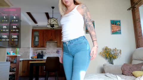 _mari_ online show from March 13, 9:01 am