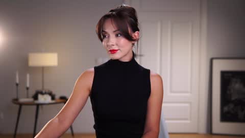 Snapshot of _mariarty_ chatting on December 7, 9:39 pm Marie - -25 discount online show from December 7, 9:39 pm