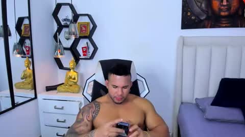 _matthew_santos_ online show from February 12, 3:32 am