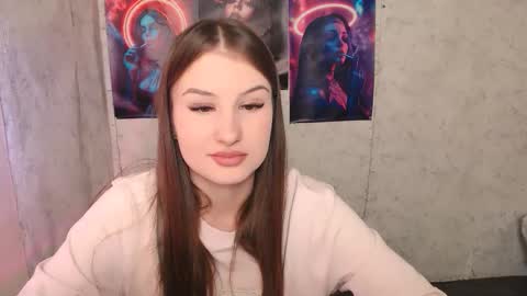 Mia online show from October 15, 1:12 pm