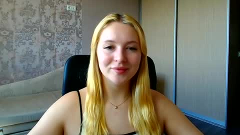 Melanie online show from June 26, 12:21 pm
