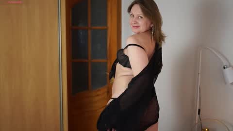 _million_dollarsmile online show from March 2, 5:19 pm