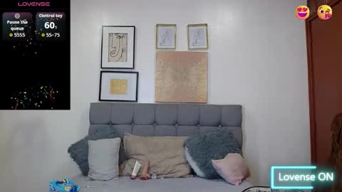 _naomi_s online show from January 14, 2:25 pm