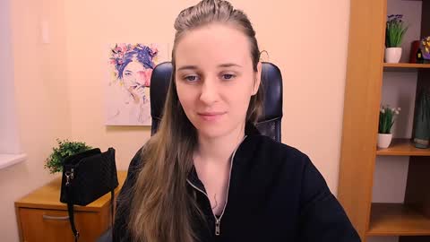 Snapshot of _nicole_new chatting on January 18, 3:27 pm Nica online show from January 18, 3:27 pm