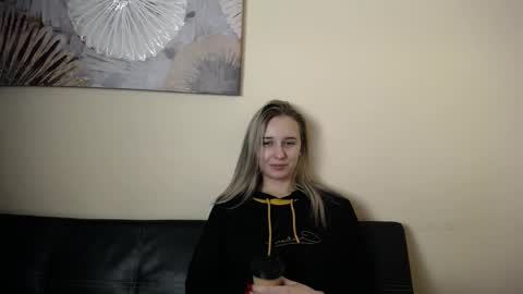 Nica online show from November 30, 3:19 pm