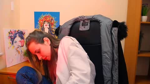 Snapshot of _nicole_new chatting on February 18, 3:41 pm Nica online show from February 18, 3:41 pm