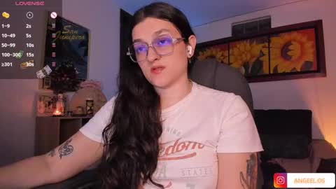 Snapshot of _peach__ chatting on January 31, 2:37 am violeta ig  online show from January 31, 2:37 am