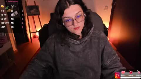 Snapshot of _peach__ chatting on February 11, 1:31 am violeta ig  online show from February 11, 1:31 am