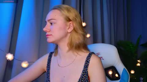 im Amy online show from December 23, 6:19 am