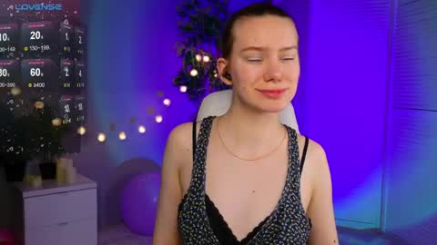 im Amy online show from April 4, 6:31 am