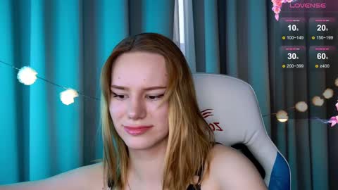 im Amy online show from March 4, 9:51 am