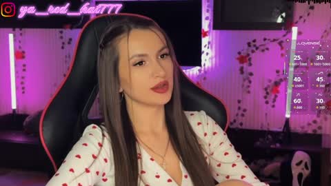 -RED HAT- online show from April 5, 6:16 pm