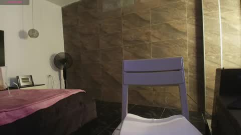 _rose_smith online show from June 5, 2:51 am