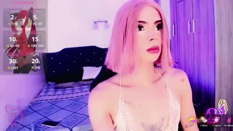 Rose De Witt online show from November 18, 7:17 pm