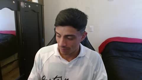 Snapshot of _schnnneider_ chatting on September 13, 5:04 pm SCHNEIDER online show from September 13, 5:04 pm