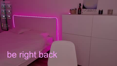 Kat online show from November 8, 8:23 pm