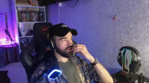 Snapshot of _serious_man chatting on September 24, 1:34 am Ask me online show from September 24, 1:34 am