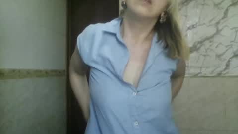  SexyXSveta  online show from June 26, 6:19 am