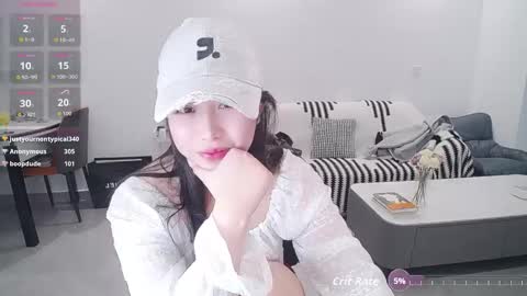 winni online show from February 13, 8:28 am