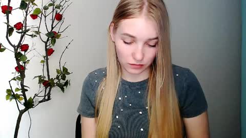 Rachel online show from April 1, 1:41 pm