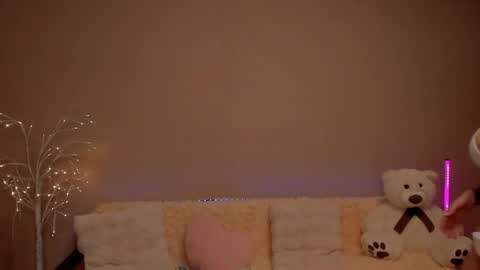 _stella_aa online show from March 7, 9:15 pm