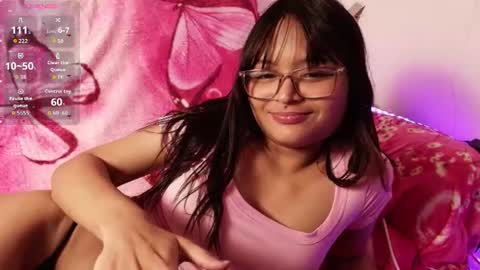 Independent model online show from July 5, 4:19 am