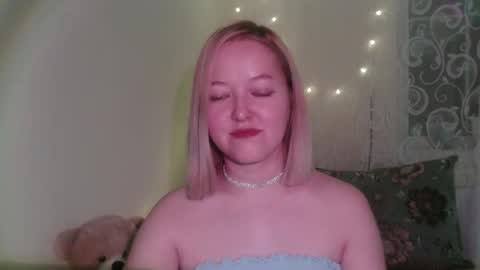 Snapshot of _sweet_smile_ chatting on September 29, 9:03 pm _sweet_smile_ online show from September 29, 9:03 pm