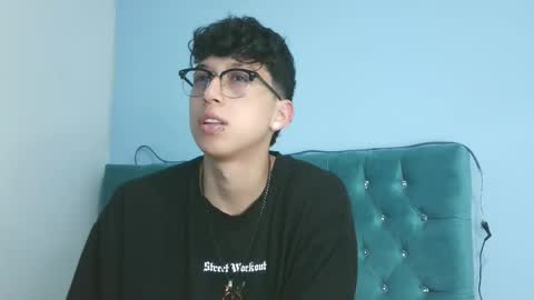 Thomas online show from April 16, 2:33 am