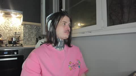 _torfin_ online show from December 22, 9:31 pm