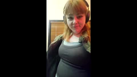 _turb0_tr4sh_ online show from June 8, 6:47 am
