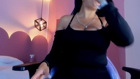 _valeryboobs_ online show from November 22, 12:47 pm