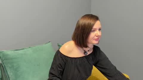 _vallylove online show from March 5, 1:20 pm