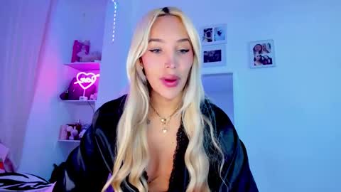   online show from February 15, 8:40 pm