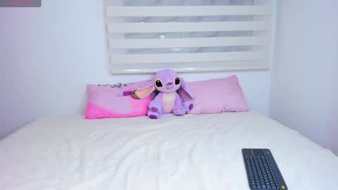 Violeta online show from December 18, 12:32 am