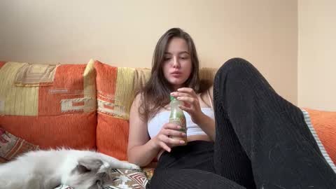 Snapshot of _whoareu_ chatting on September 19, 11:14 am Kristina online show from September 19, 11:14 am