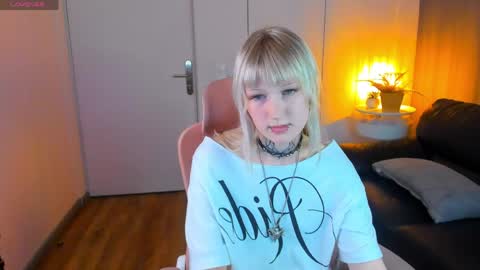 Emy online show from April 3, 6:48 pm