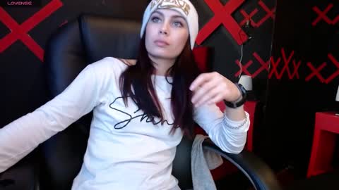 Yuyi online show from February 17, 5:34 pm