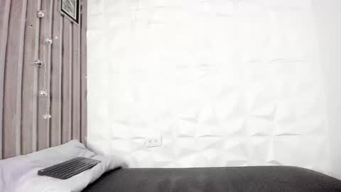 _zoecooper online show from December 5, 2:04 pm