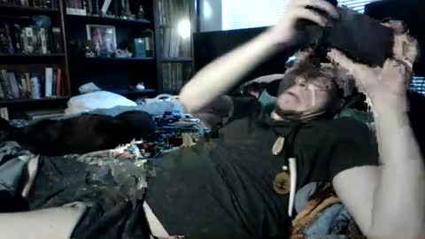 A Bored Dragon online show from September 27, 10:18 pm