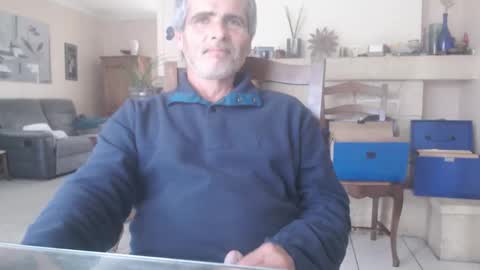 Snapshot of aalex1717 chatting on October 22, 2:30 pm Aalex1717 online show from October 22, 2:30 pm