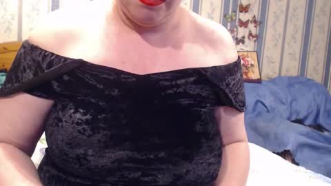 NINA online show from October 19, 6:45 pm