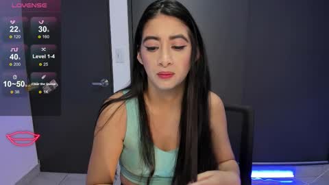 Snapshot of aandreamartinez1 chatting on October 10, 3:34 am andrea online show from October 10, 3:34 am