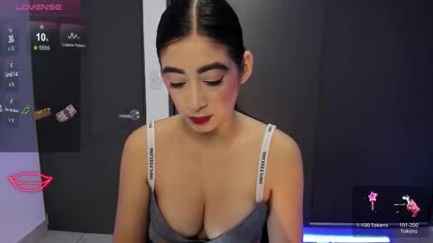 Snapshot of aandreamartinez1 chatting on October 1, 10:36 am andrea online show from October 1, 10:36 am